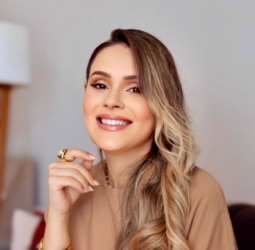 Camila Azevedo